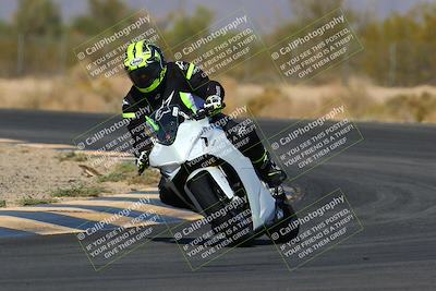 media/Mar-28-2022-Superbike Trackdays (Mon) [[b8603d0f67]]/Open Track Time/Turn 7/